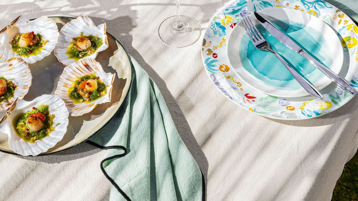 L’Art du pliage de serviette : la touche finale de votre table d’été