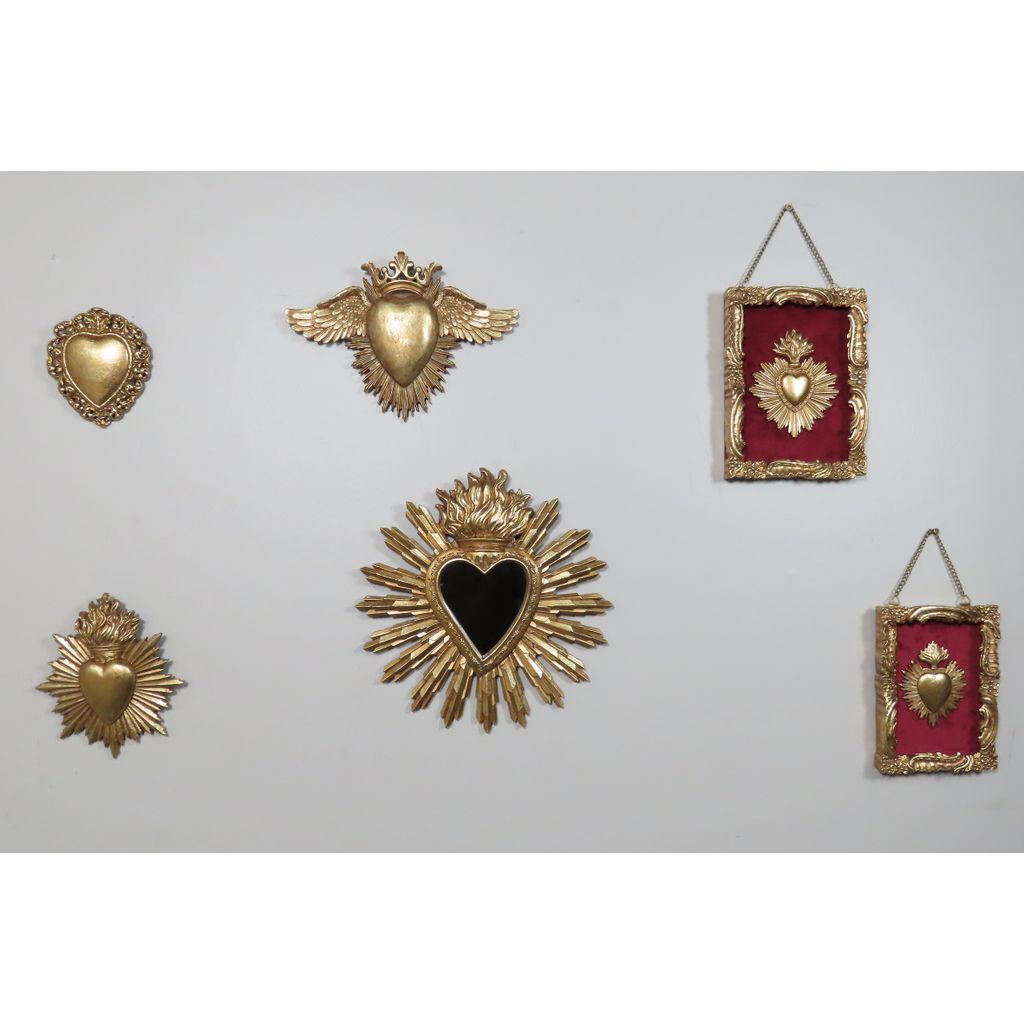 Décoration Murale Ex-voto Cœur Ailé Doré – 14,5 X 13,5 Cm – Style Soleil Rayonnant – Accrochage Inclus