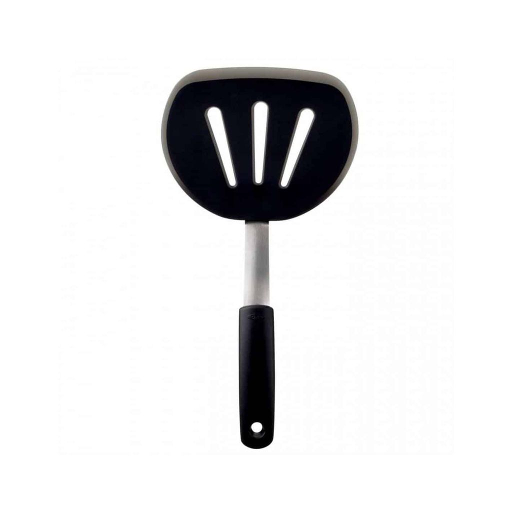Spatule XL flexible ajourée en silicone 30,5cm - Visuel 0