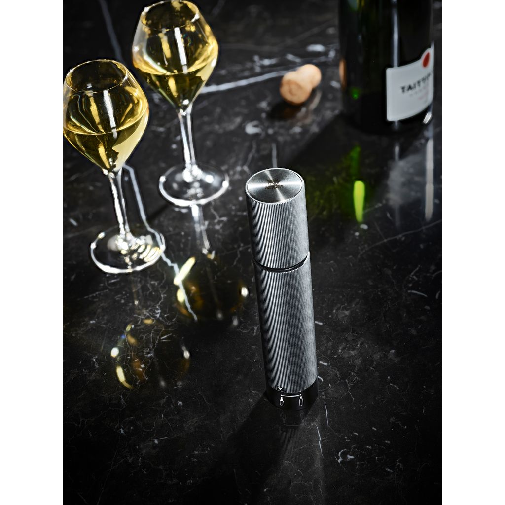 Pompe de Conservation Vin et Champagne, Aluminium Carbone 20 cm - Visuel 2
