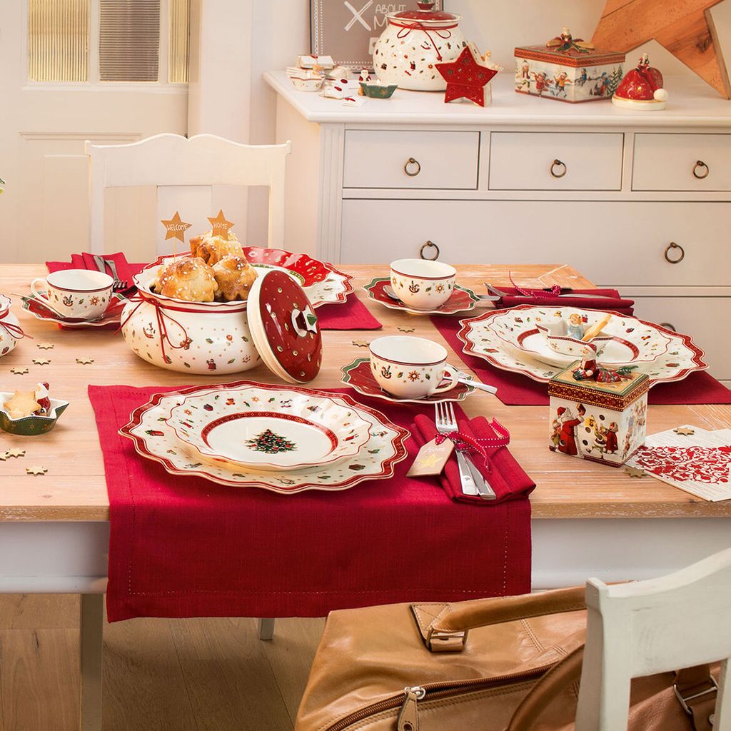 6 Assiettes De Présentation Rondes Rouge Noël - Diamètre 33 Cm - Plastique Lisse - Pour Décoration De Table Festive