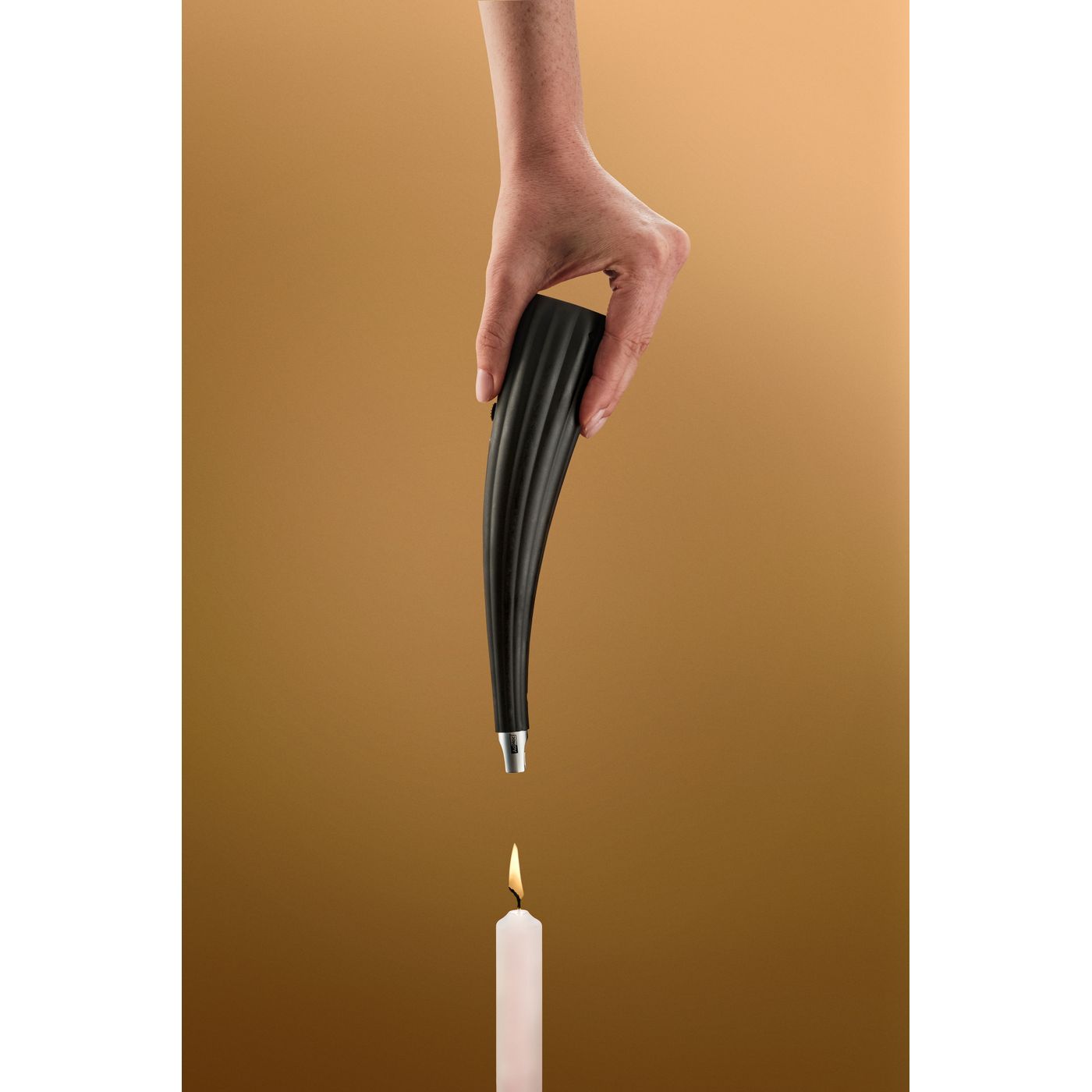Briquet de table à arc électrique
