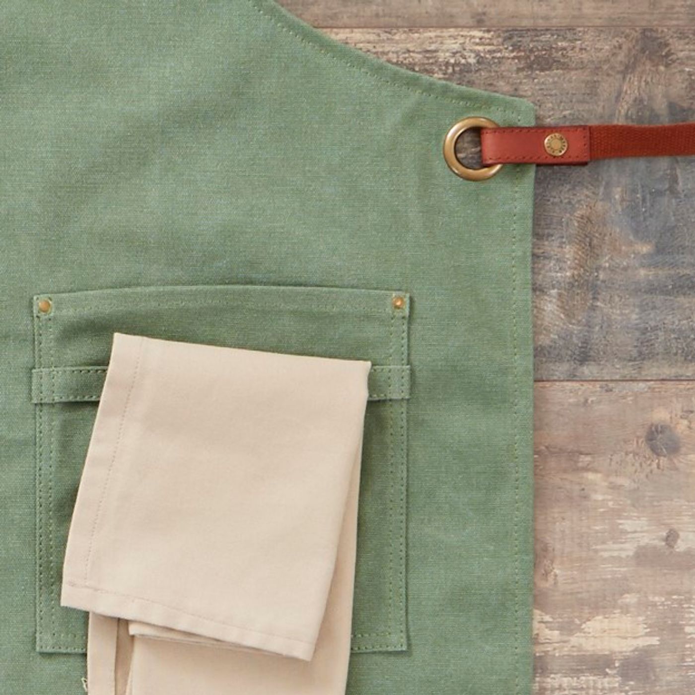 Tablier N°325 vert menthe