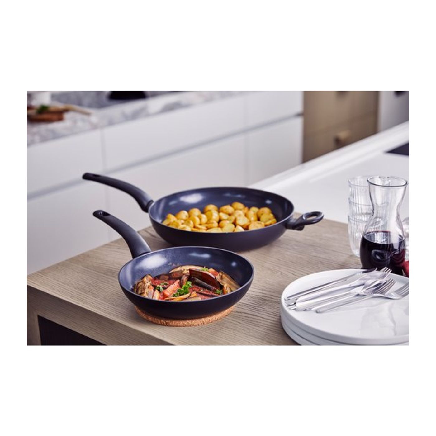 Poêle à frire revêtue KURO 30cm