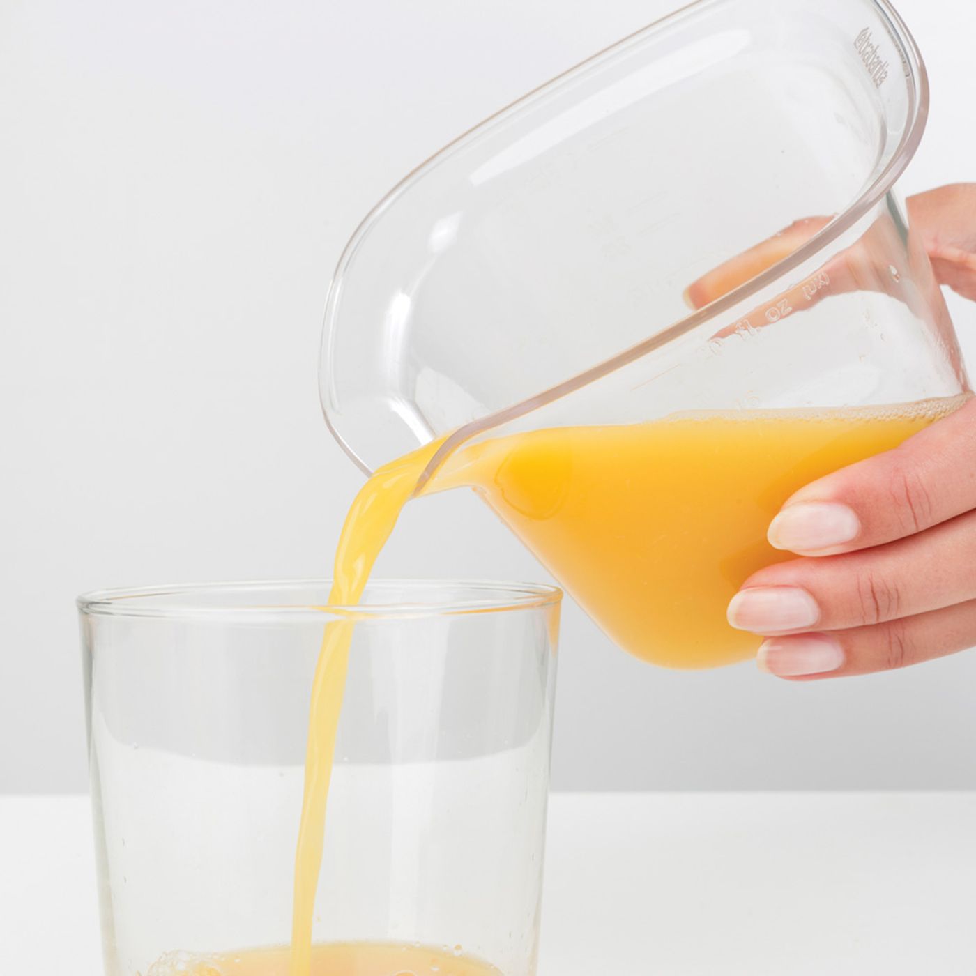 Presse-agrume / mesureur jaune