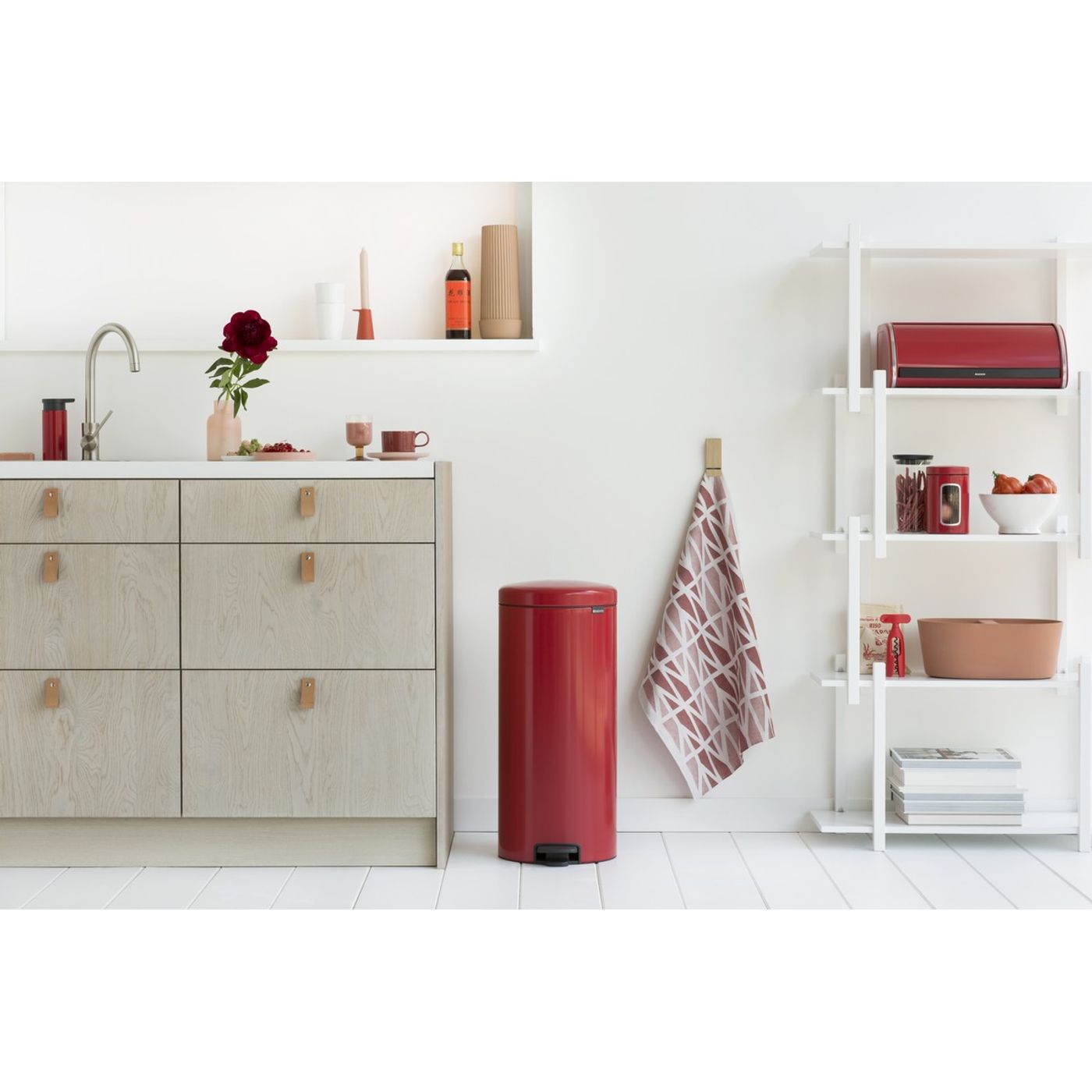 Poubelle à Pédale Newicon 30 L Rouge Passion