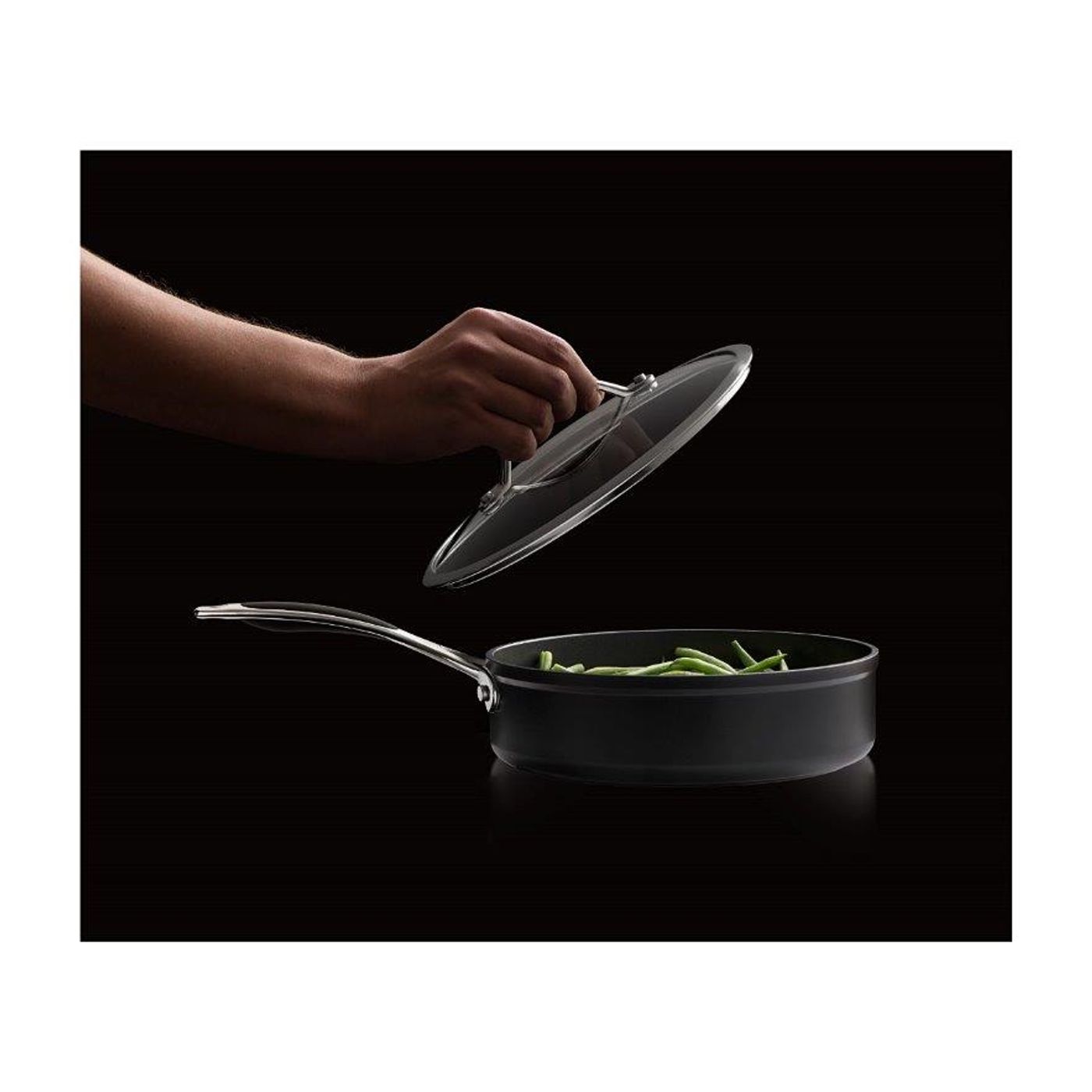 Sauteuse 24 cm aluminium forgé + couvercle