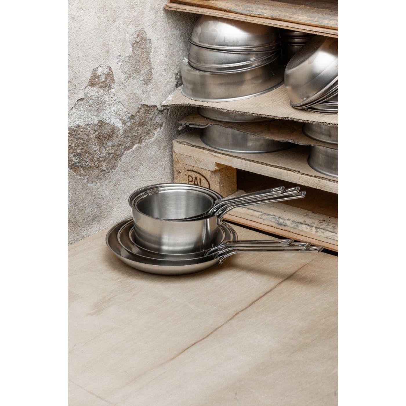 Série de 3 casseroles en Inox brossé 1826