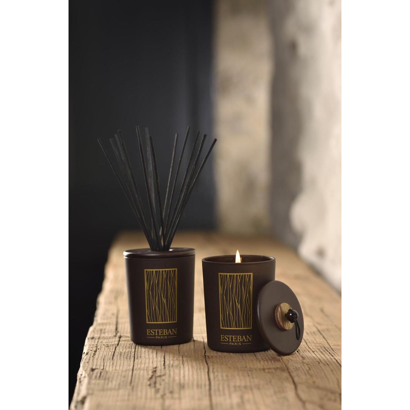 Bougie décorative parfumée & rechargeable 180g Cèdre