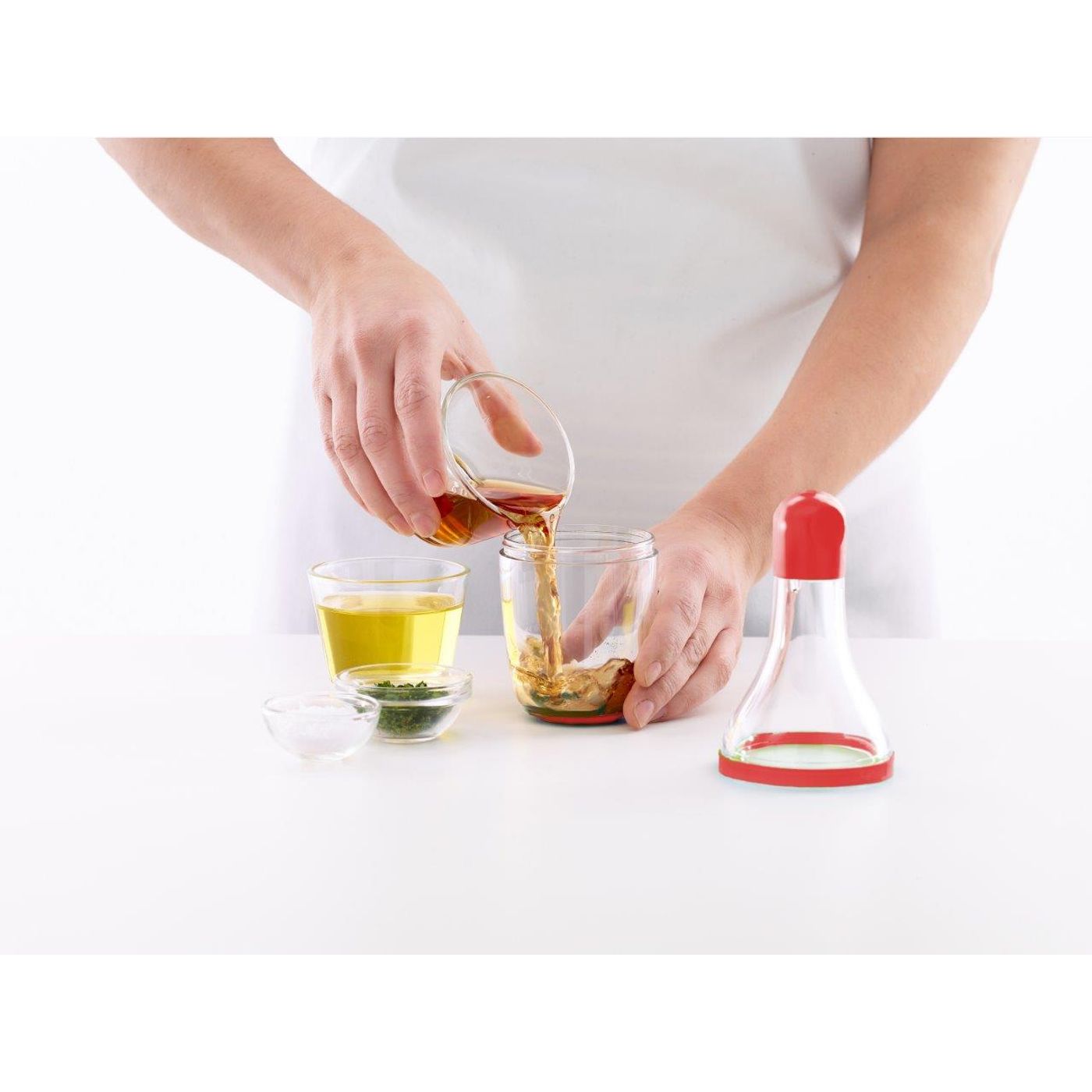 Shaker à vinaigrette rouge