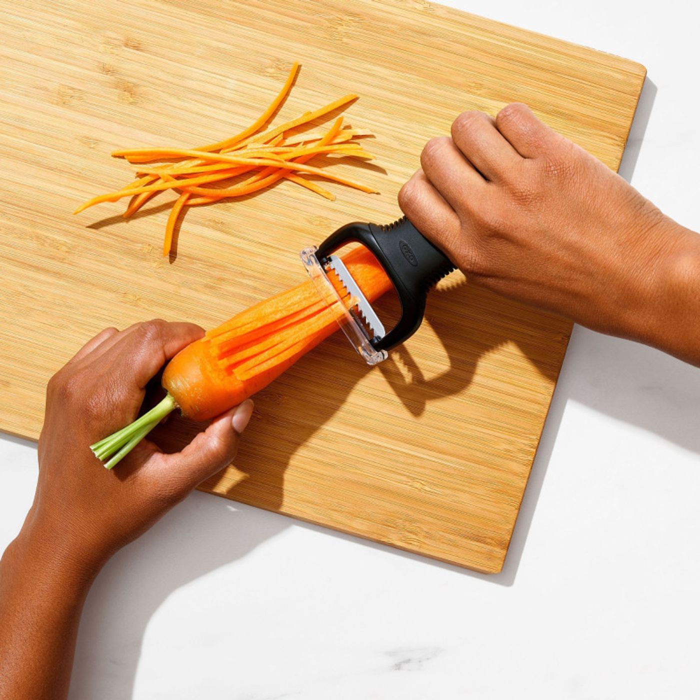 Éplucheur à julienne