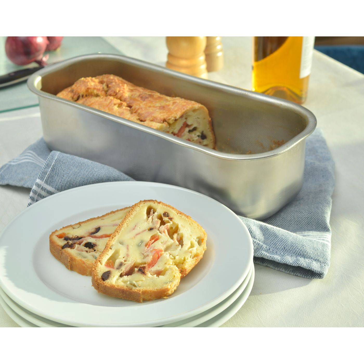 Moule à Cake en inox avec fond nid d'abeille 25 cm