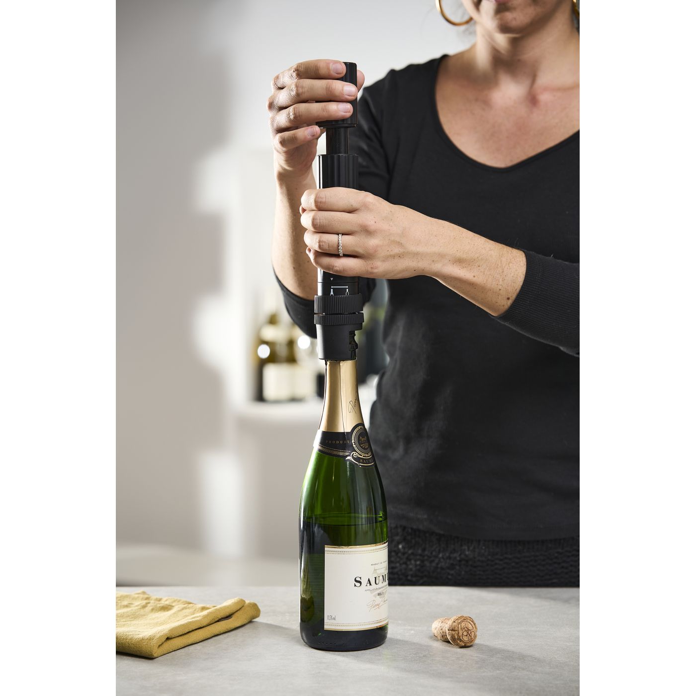Pompe de Conservation Vin et Champgne, ABS Noir 20 cm