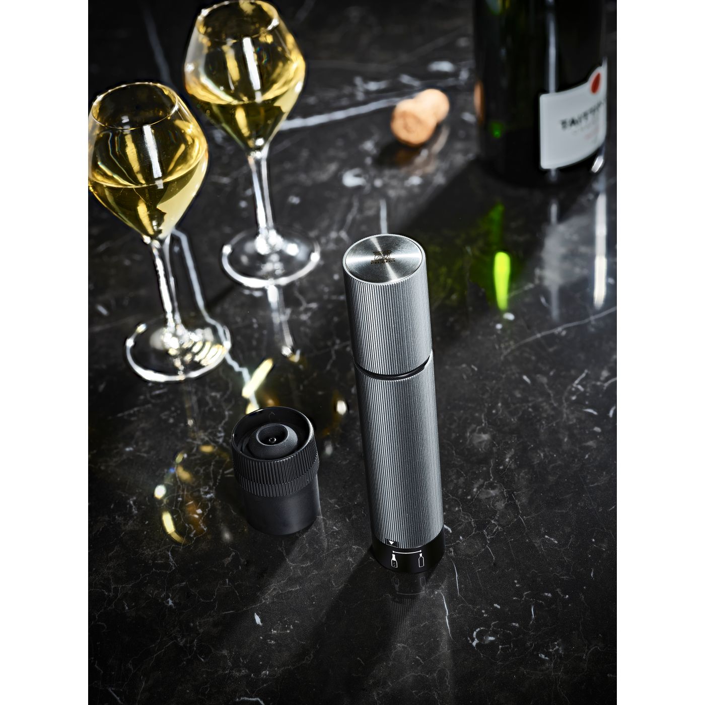 Pompe de Conservation Vin et Champagne, Aluminium Carbone 20 cm