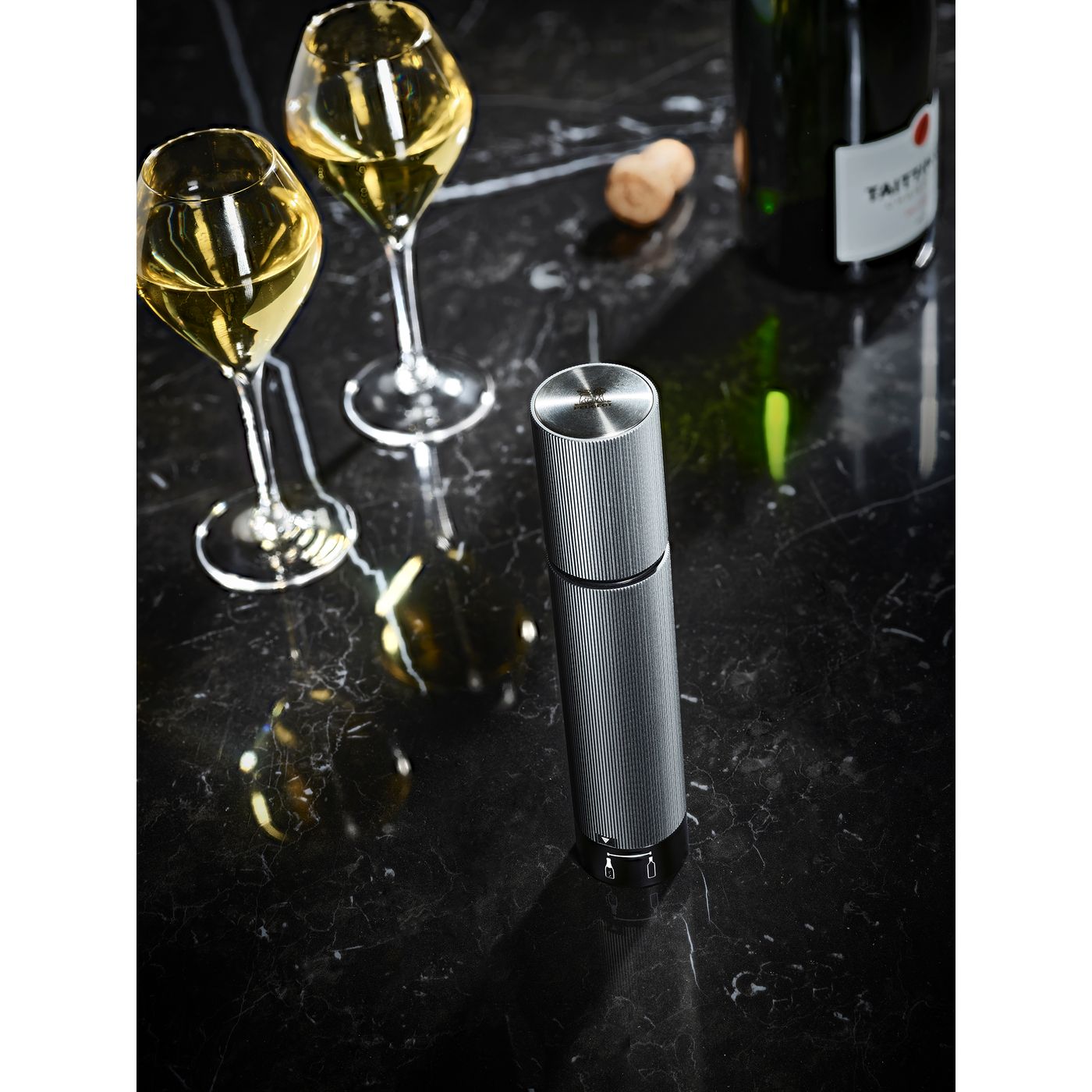 Pompe de Conservation Vin et Champagne, Aluminium Carbone 20 cm