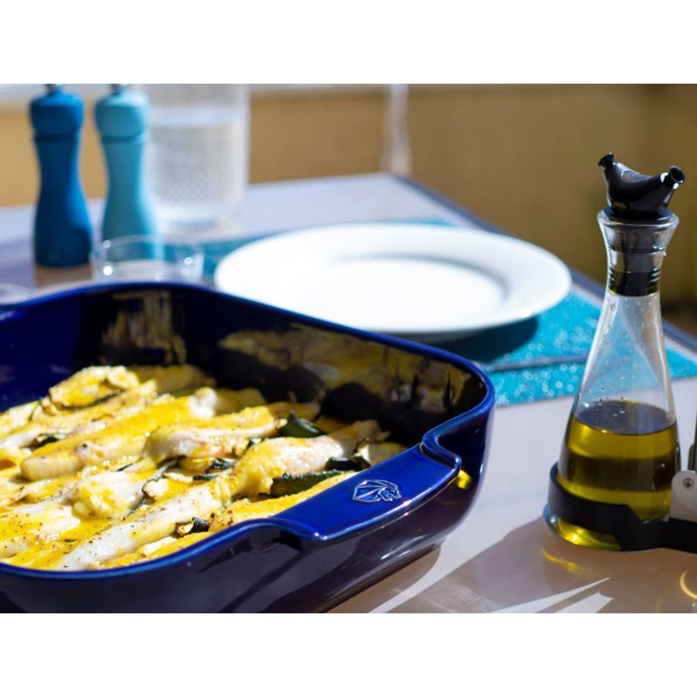 Plat à four carré bleu 36 cm