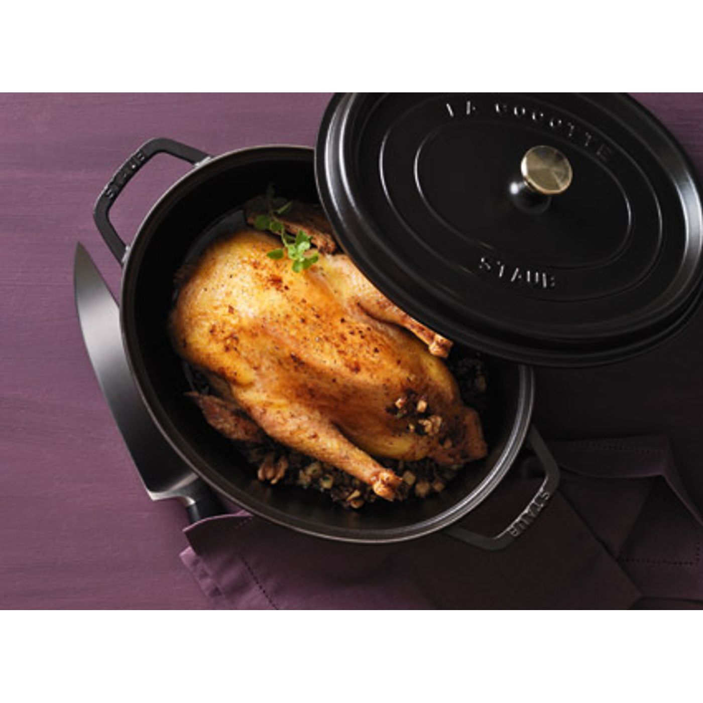 Cocotte en fonte ovale 31 cm noir mat