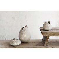 Vase Carve crème H. 18 cm - Visuel 3
